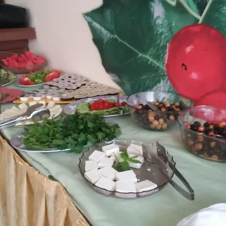 Kleopatra Develi 酒店 2*