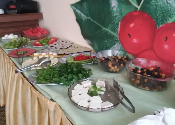 Kleopatra Develi Hotell 2*