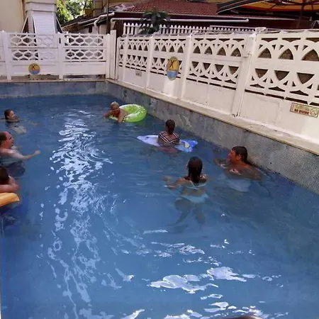 Kleopatra Develi Otel 2*